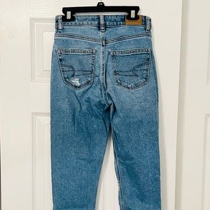 American Eagle Mom Jeans